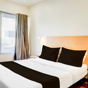 Super Townhouse Mg Road Pune